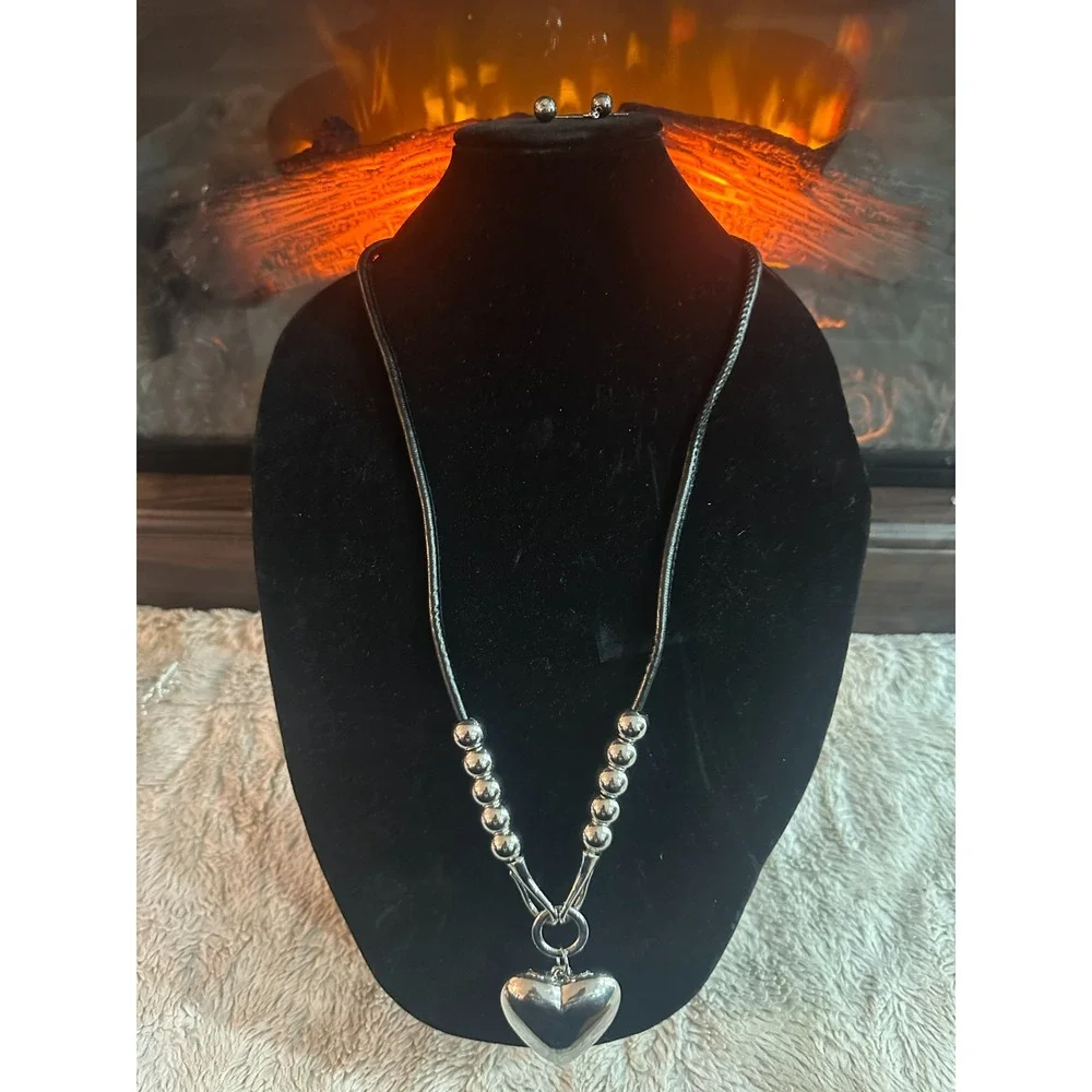 Paparazzi Silver Heart Pendant Necklace & Earrings Set Ball Bead‎ Faux Leather